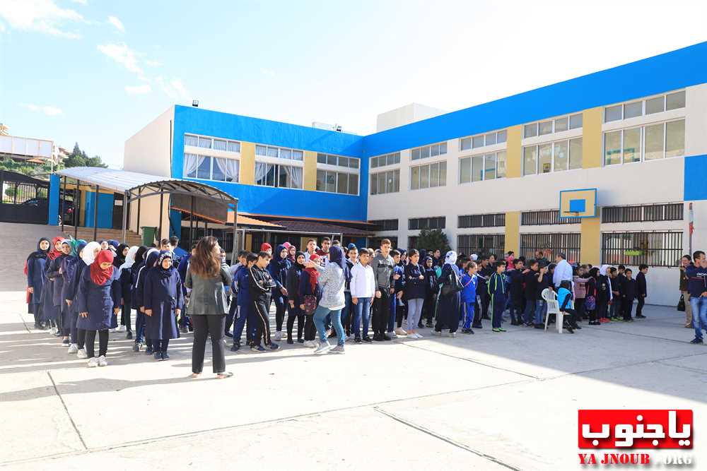 افتتحت بلدية طيردبا قاعة الشيخ محمد جواد مغنية الإجتماعية بحضور الكتيبة الكورية التي قدمت للبلدة عدة خدمات 