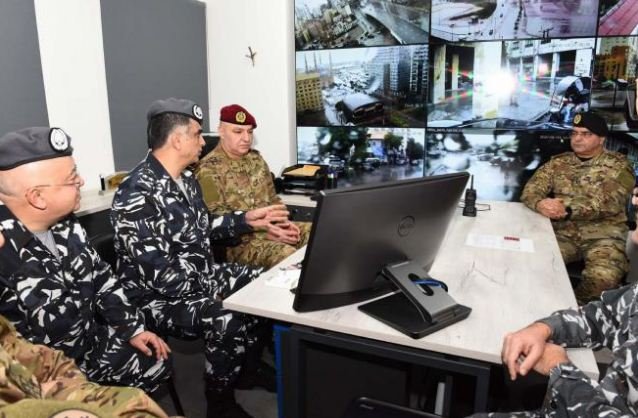 لبنان قائد الجيش في غرفة عمليات قوى الأمن - ثكنة الحلو (صور)