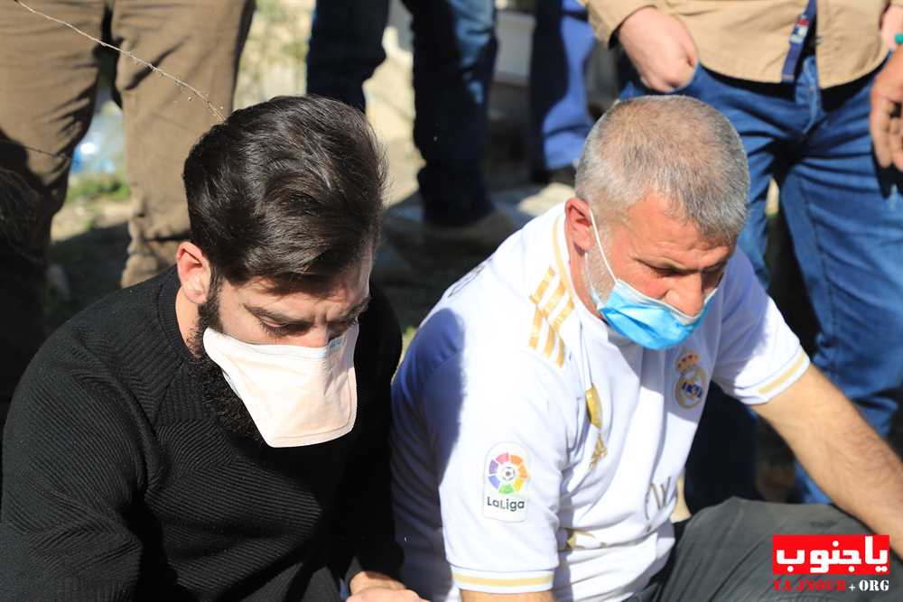 حتى الموت بكورونا لم يفرقهما...أبى قلبها ان ينبض بعد رحيل شريك عمرها، فاسلمت الروح بعد ساعات على وفاته ليدفنا معا في ثرى الجنوب ويترافقا في الرحلة الاخيرة دون نظرة وداع اخيرة لأحبة مفجوعين
