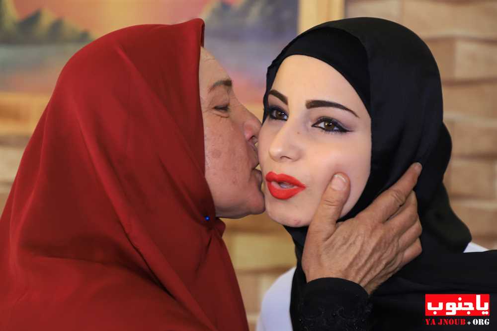 خطوبة الشاب خليل دهيني المقيم في زامبيا ابن بلدة طورا على الآنسة سجى رشيد من بلدة كفرا و قد تمت الخطوبة في بلدة طيردبا 