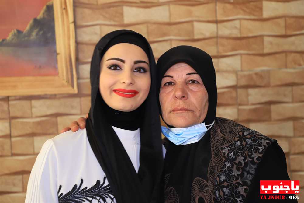 خطوبة الشاب خليل دهيني المقيم في زامبيا ابن بلدة طورا على الآنسة سجى رشيد من بلدة كفرا و قد تمت الخطوبة في بلدة طيردبا 