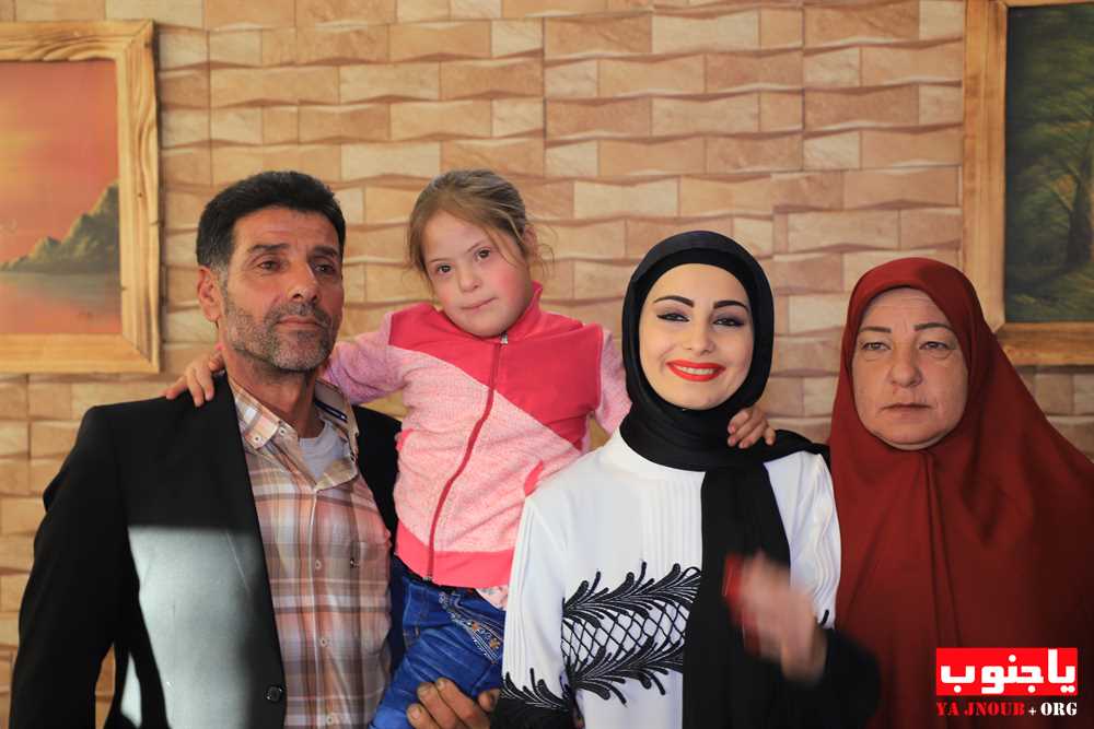 خطوبة الشاب خليل دهيني المقيم في زامبيا ابن بلدة طورا على الآنسة سجى رشيد من بلدة كفرا و قد تمت الخطوبة في بلدة طيردبا 