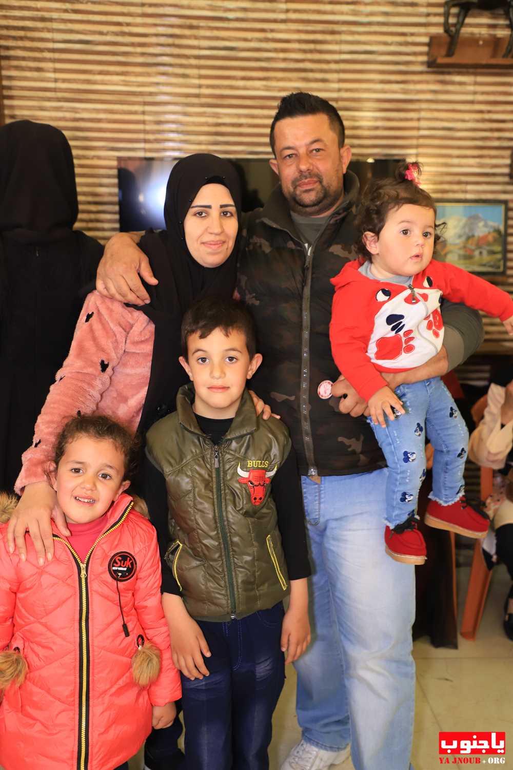 خطوبة الشاب خليل دهيني المقيم في زامبيا ابن بلدة طورا على الآنسة سجى رشيد من بلدة كفرا و قد تمت الخطوبة في بلدة طيردبا 