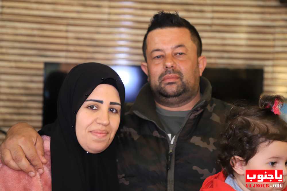 خطوبة الشاب خليل دهيني المقيم في زامبيا ابن بلدة طورا على الآنسة سجى رشيد من بلدة كفرا و قد تمت الخطوبة في بلدة طيردبا 