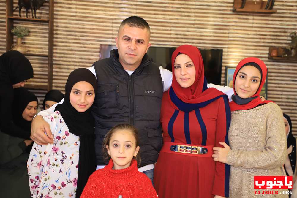 خطوبة الشاب خليل دهيني المقيم في زامبيا ابن بلدة طورا على الآنسة سجى رشيد من بلدة كفرا و قد تمت الخطوبة في بلدة طيردبا 