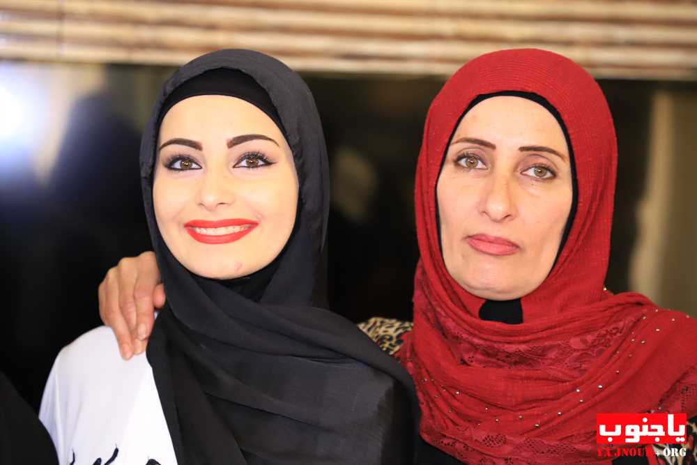 خطوبة الشاب خليل دهيني المقيم في زامبيا ابن بلدة طورا على الآنسة سجى رشيد من بلدة كفرا و قد تمت الخطوبة في بلدة طيردبا 