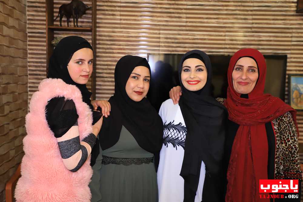 خطوبة الشاب خليل دهيني المقيم في زامبيا ابن بلدة طورا على الآنسة سجى رشيد من بلدة كفرا و قد تمت الخطوبة في بلدة طيردبا 