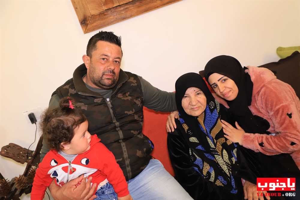 خطوبة الشاب خليل دهيني المقيم في زامبيا ابن بلدة طورا على الآنسة سجى رشيد من بلدة كفرا و قد تمت الخطوبة في بلدة طيردبا 