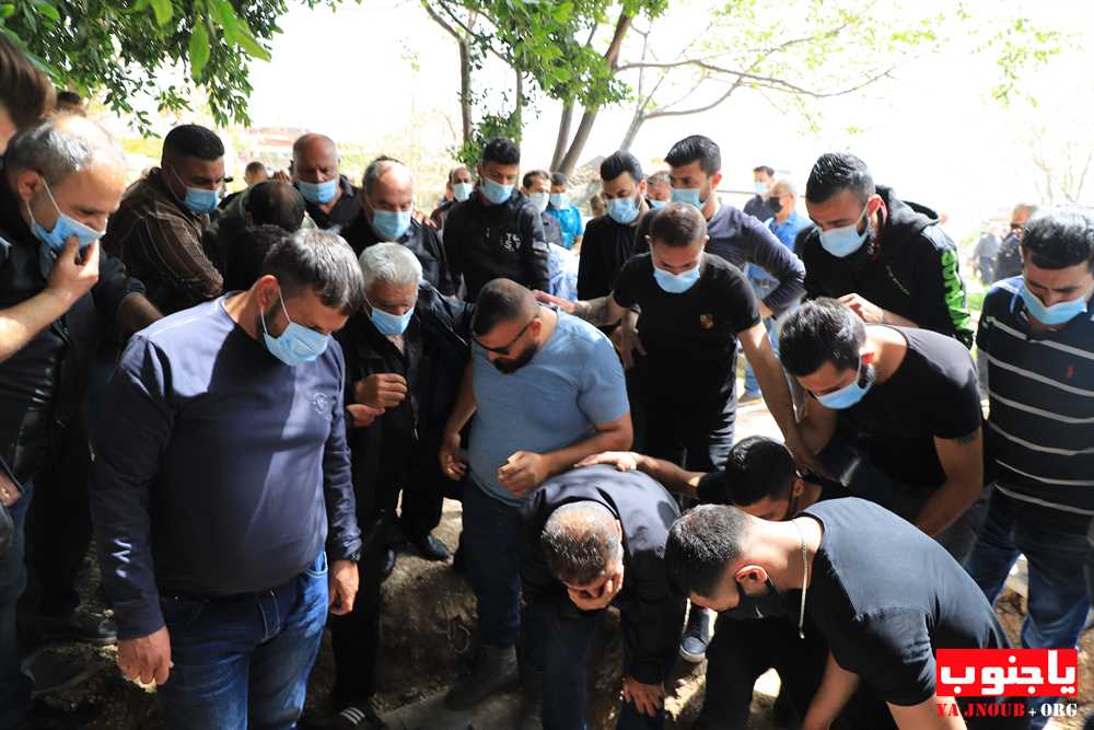 بلدة طيردبا شيعت المرحوم الحاج حسين احمد حسن مغنية الى مثواه الأخير   
