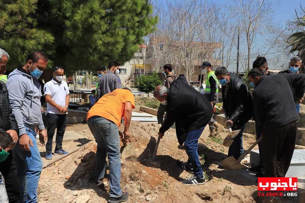 بلدة طيردبا شيعت الفقيدة الغالية الحاجة فوزية فايز يحيى حرم المرحوم السيد هاشم هاشم الى مثواها الأخير 