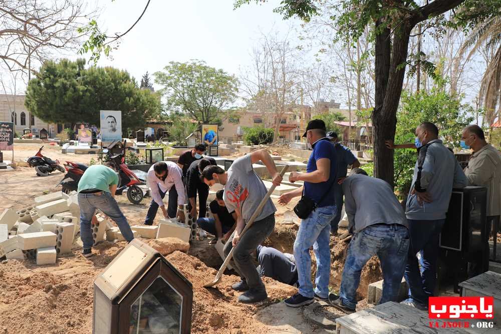 بلدة طيردبا شيعت المرحومة زينات حيدر الى مثواها الأخير   