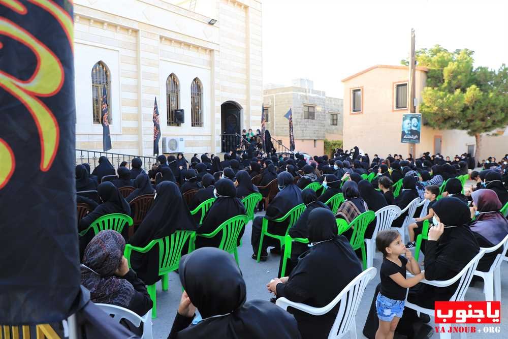 لجنة إحياء عاشوراء في بلدة طيردبا الجنوبية تحيي اليوم السادس من محرم الحرام في باحة حسينية السيدة زينب (ع)