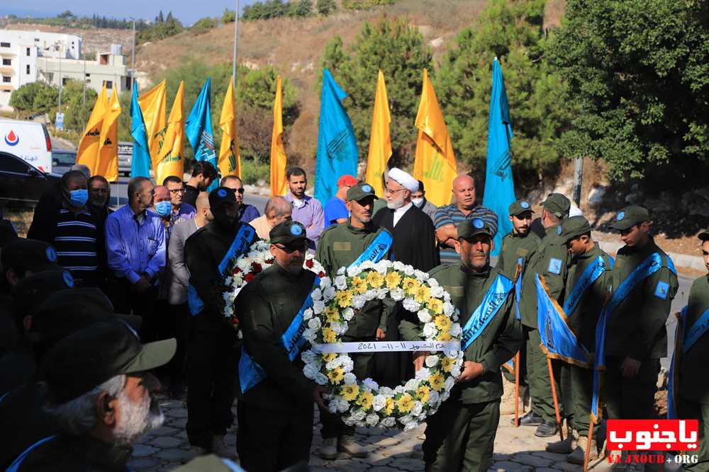    بلدة طيردبا الجنوبية : أحياء فينا _ في أجواء يوم 11-11-2021  وضع أكاليل من الزهور و إحتفال بالمناسبة 