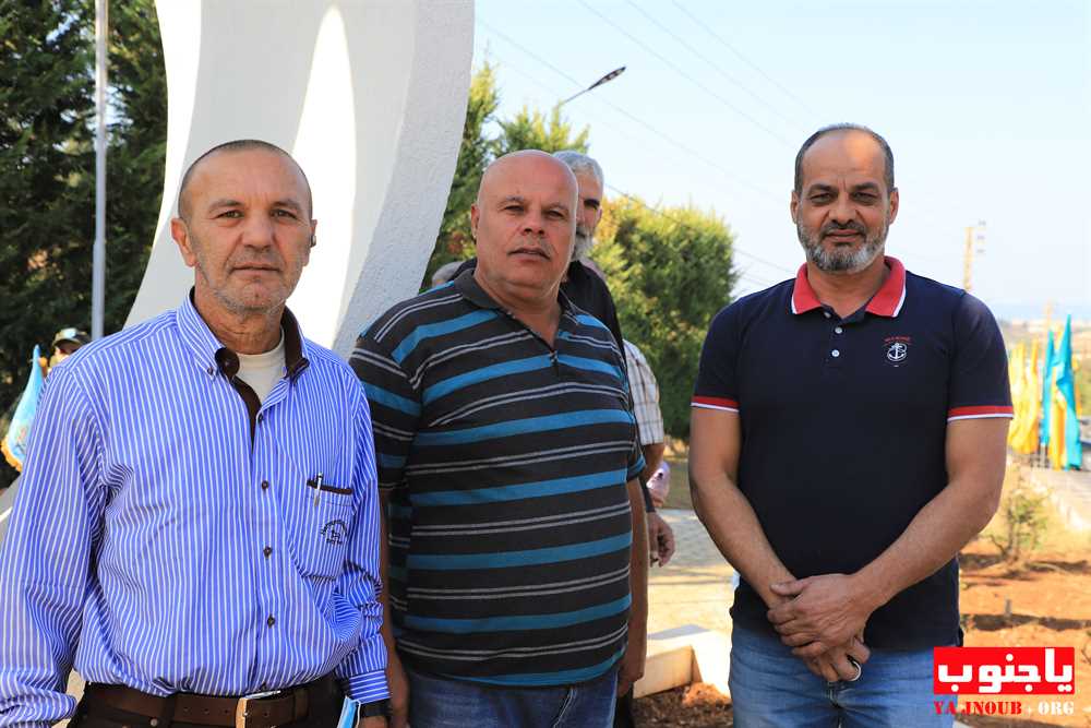    بلدة طيردبا الجنوبية : أحياء فينا _ في أجواء يوم 11-11-2021  وضع أكاليل من الزهور و إحتفال بالمناسبة 