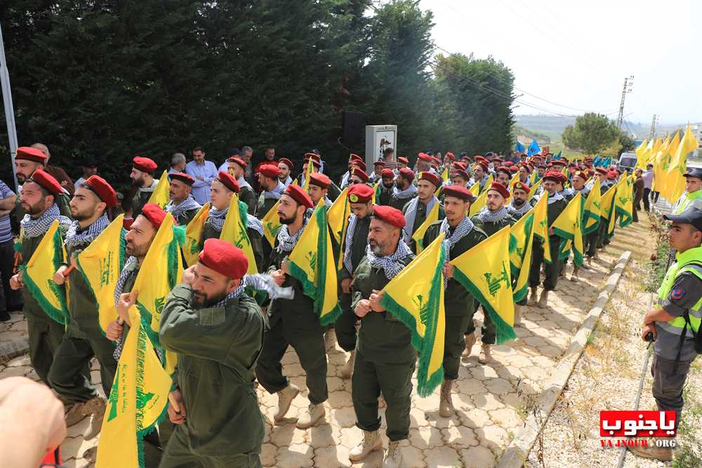 طيردبا : إحياء يوم القدس العالمي في بلدة طيردبا أمام النصب التذكاري للشهيد القائد الحاج عماد مغنية  
