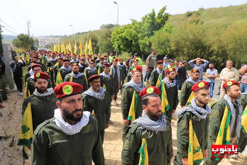 طيردبا : إحياء يوم القدس العالمي في بلدة طيردبا أمام النصب التذكاري للشهيد القائد الحاج عماد مغنية  