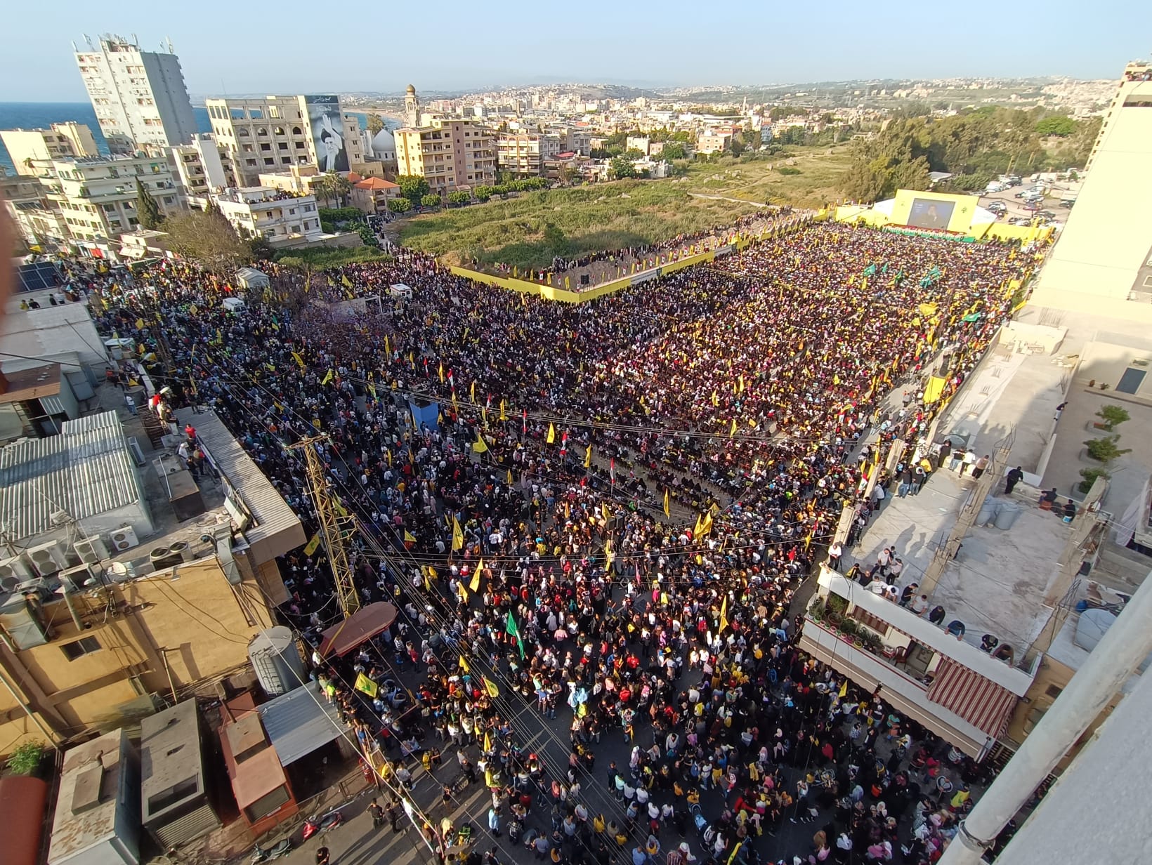 بالصور المهرجان الإنتخابي الذي اقامه حزب الله اليوم في صور _ تصوير وسام حسن موقع يا جنوب.أورغ ٢٠٢٢