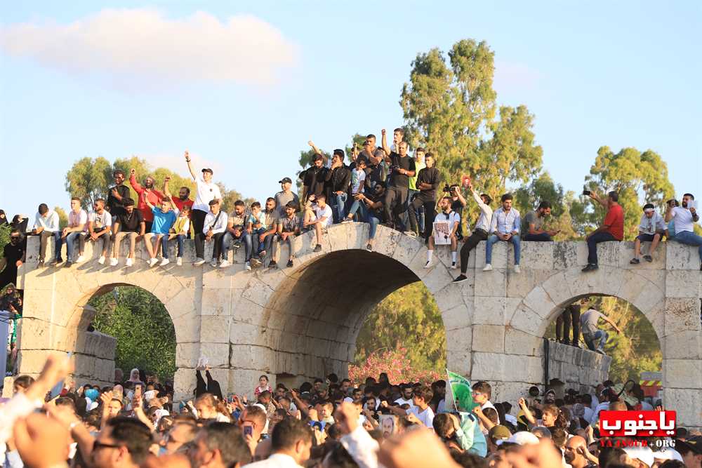 بالصور الجنوب ينشد سلام يا مهدي امام زماني من مدينة صور الآثارات تصوير وسام حسن موقع ياجنوب.أورغ ٢٠٢٢