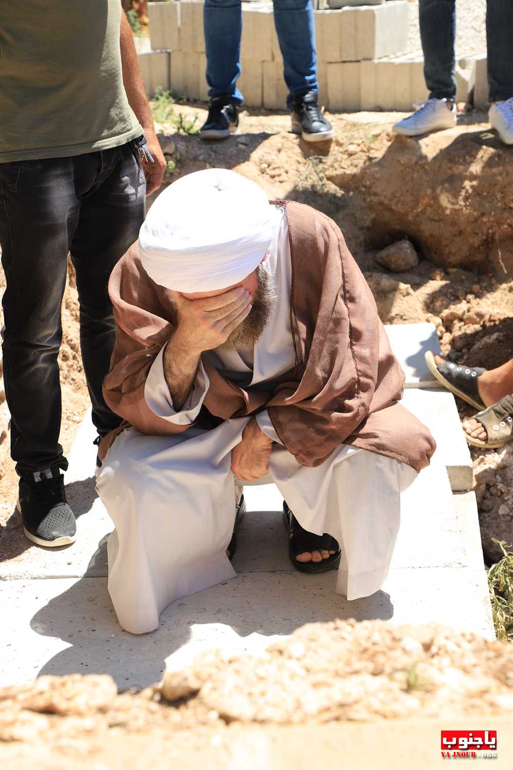 بلدة طيردبا الجنوبية شيعت الفقيد الغالي المرحوم الدكتور ابراهيم اسماعيل جابر الى مثواه الأخير 