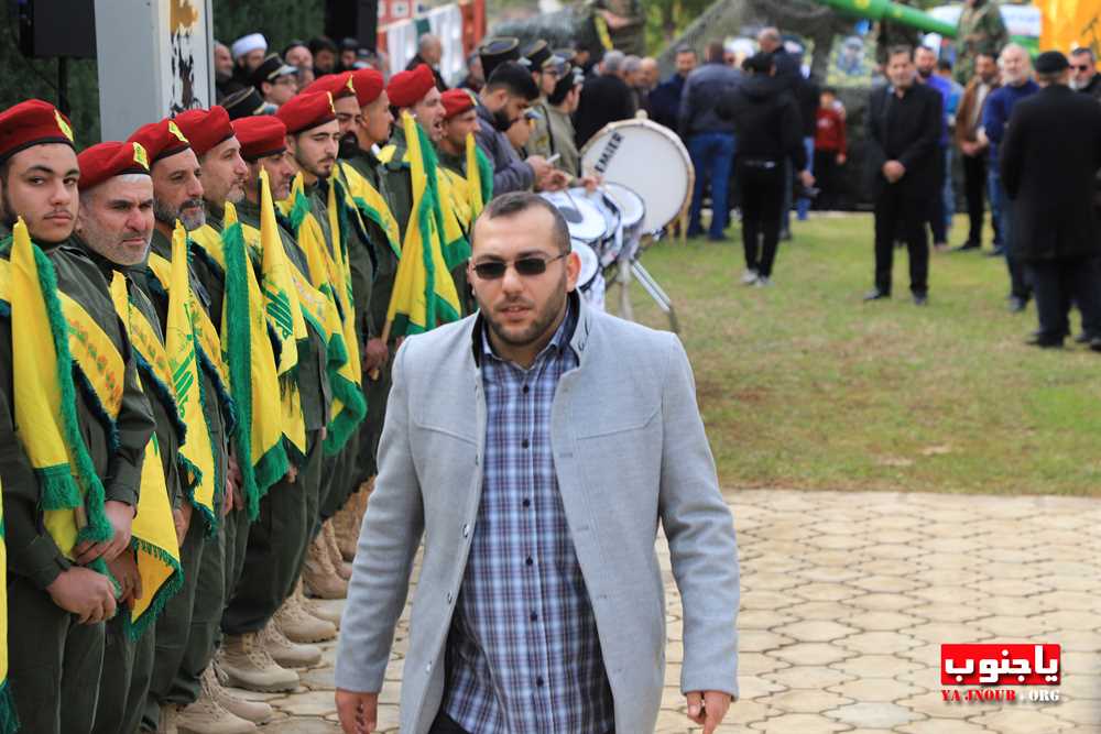  طيردبا : مراسم تكريمية للشهيد القائد الحاج عماد مغنية امام معلمه ، و وفود تؤم المعلم