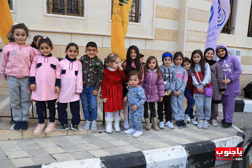 أجواء ١٥ شعبان في الجنوب من بلدة طيردبا الجنوبية _ حاحز محبة و توزيع حلوى بمناسبة ولادة الإمام المهدي المنتظر 