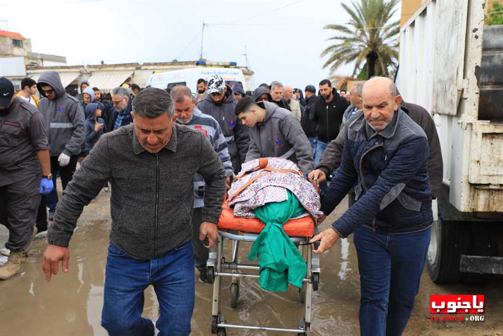 بلدة طيردبا الجنوبية شيعت المرحومة الحاجة فاطمة عبدالحسن مغنية ام سلمان عزالدين