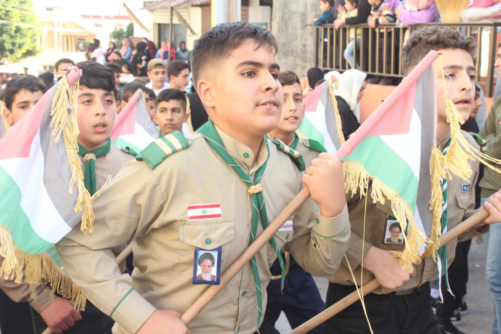    مسيرة كشفية بمناسبة يوم القدس العالمي في بلدة عدلون الجنوبية