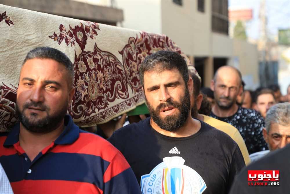 بلدة طيردبا الجنوبية شيعت عميد ال زيات الحاج محمد احمد زيات ابو قاسم الى مثواه الأخير 