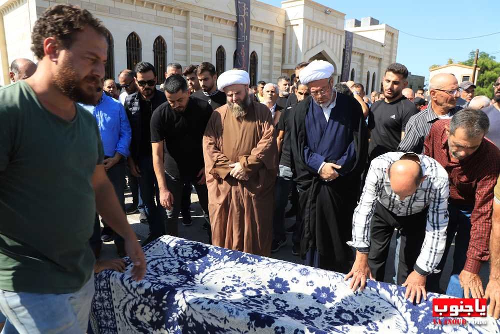 بلدة طيردبا الجنوبية شيعت الفقيد الغالي المرحوم الاستاذ أحمد طلال فقيه الى مثواه الأخير