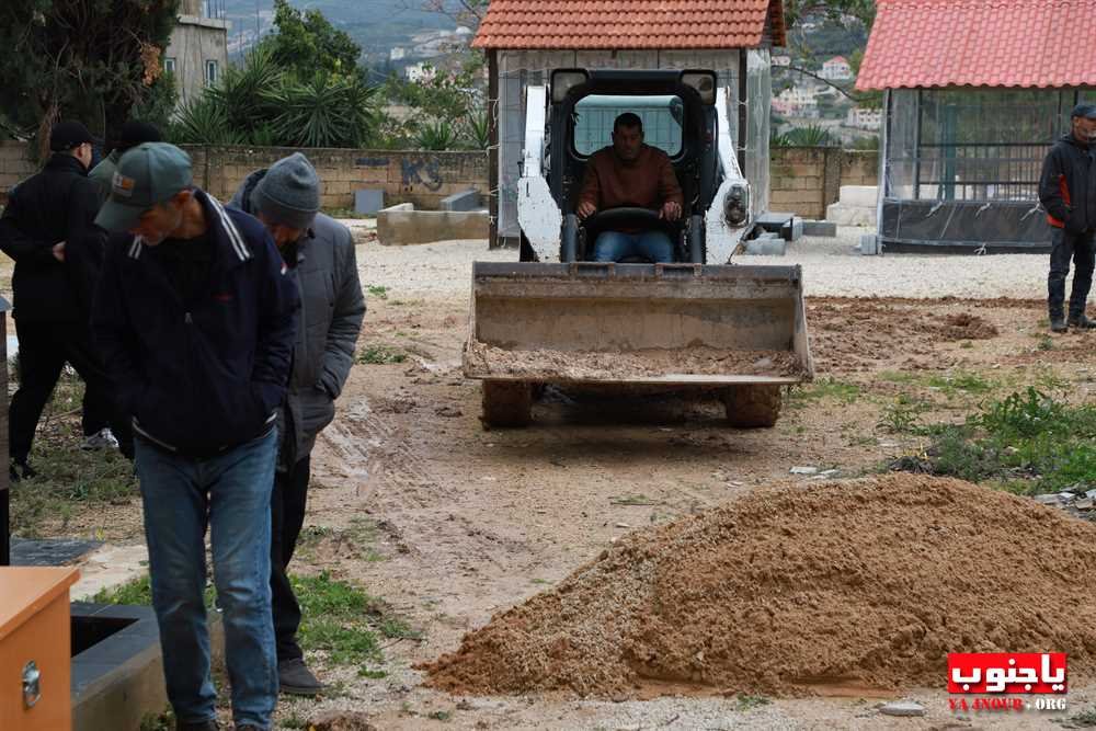 بلدة طيىربا شيعت فقيد لقمة العيش الشاب مصطفى الزاكري الى مثواه الأخير 