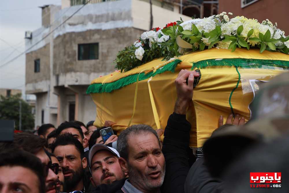 بالصور من تشييع الشهيد علي محمد حدرج في بلدة البازورية الجنوبية /. 200 صورة 