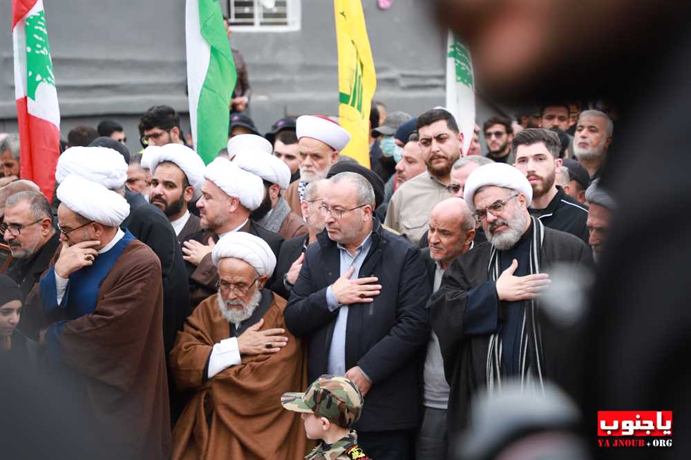 بالصور من تشييع الشهيد علي محمد حدرج في بلدة البازورية الجنوبية /. 200 صورة 