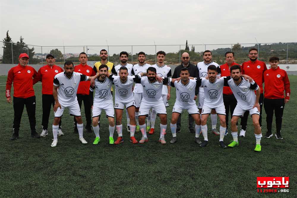 بالصور لقطات من مباراة السلام صور و النهضة عين بعال التي اقيمت على ملعب عباس ناصر في العباسية و انتهت بالتعادل ٢-٢ 
