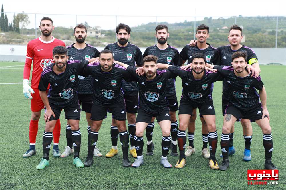 بالصور لقطات من مباراة السلام صور و النهضة عين بعال التي اقيمت على ملعب عباس ناصر في العباسية و انتهت بالتعادل ٢-٢ 
