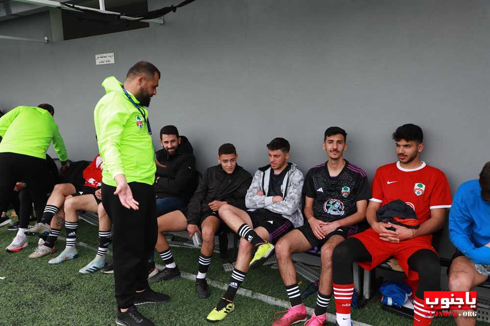 بالصور لقطات من مباراة السلام صور و النهضة عين بعال التي اقيمت على ملعب عباس ناصر في العباسية و انتهت بالتعادل ٢-٢ 