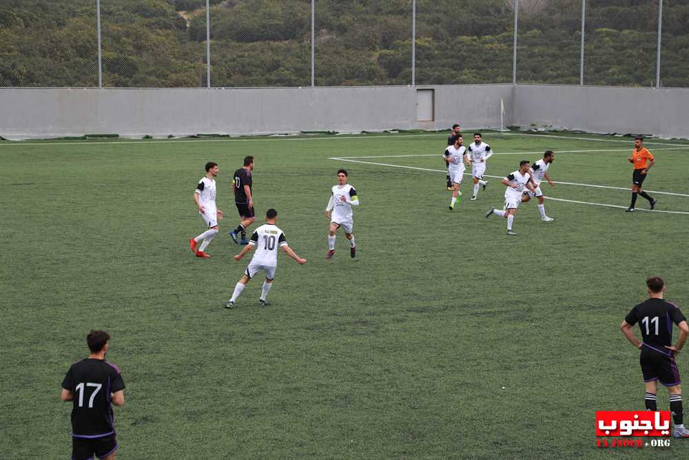 بالصور لقطات من مباراة السلام صور و النهضة عين بعال التي اقيمت على ملعب عباس ناصر في العباسية و انتهت بالتعادل ٢-٢ 