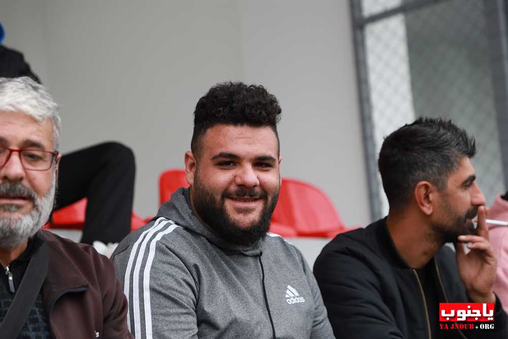 بالصور لقطات من مباراة السلام صور و النهضة عين بعال التي اقيمت على ملعب عباس ناصر في العباسية و انتهت بالتعادل ٢-٢ 