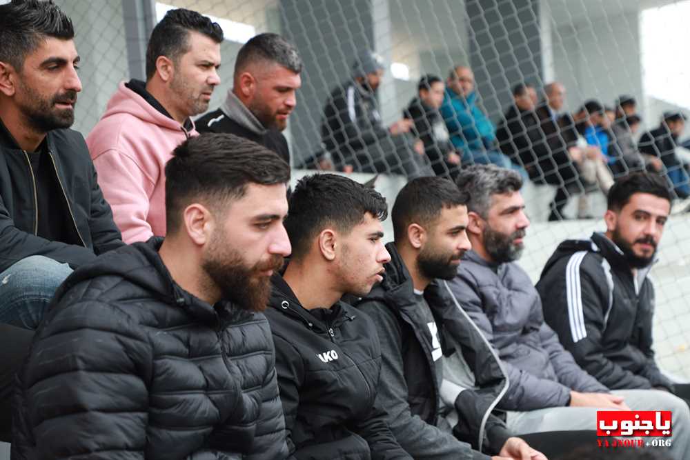 بالصور لقطات من مباراة السلام صور و النهضة عين بعال التي اقيمت على ملعب عباس ناصر في العباسية و انتهت بالتعادل ٢-٢ 