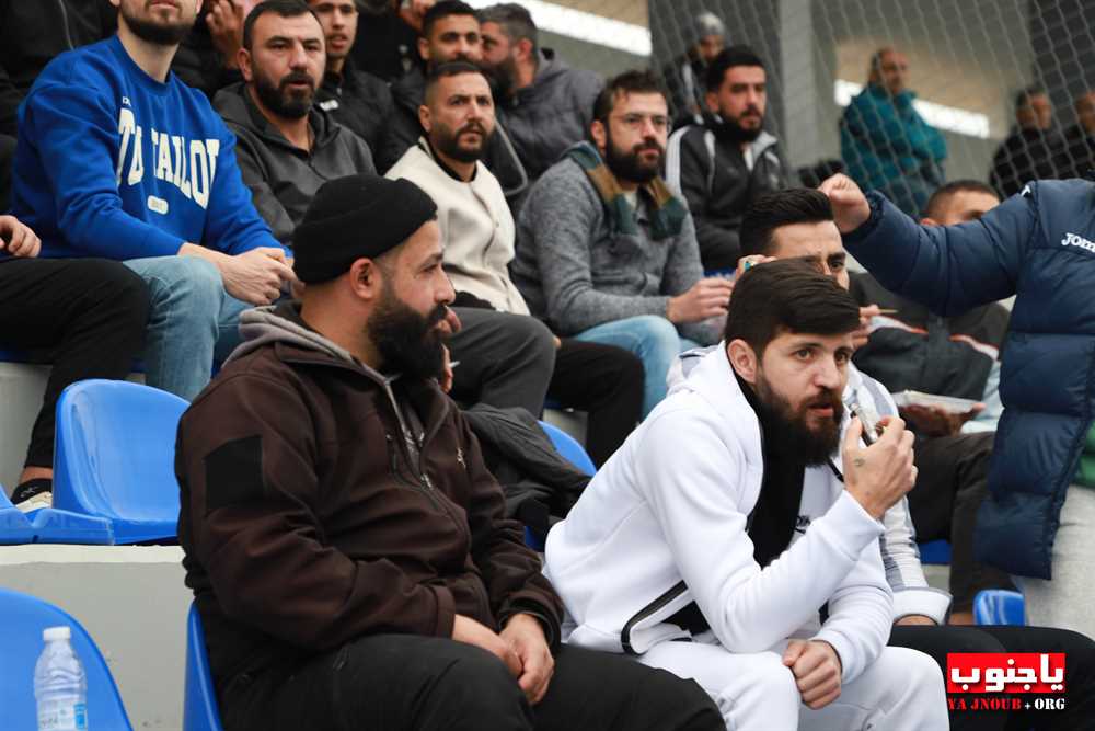 بالصور لقطات من مباراة السلام صور و النهضة عين بعال التي اقيمت على ملعب عباس ناصر في العباسية و انتهت بالتعادل ٢-٢ 