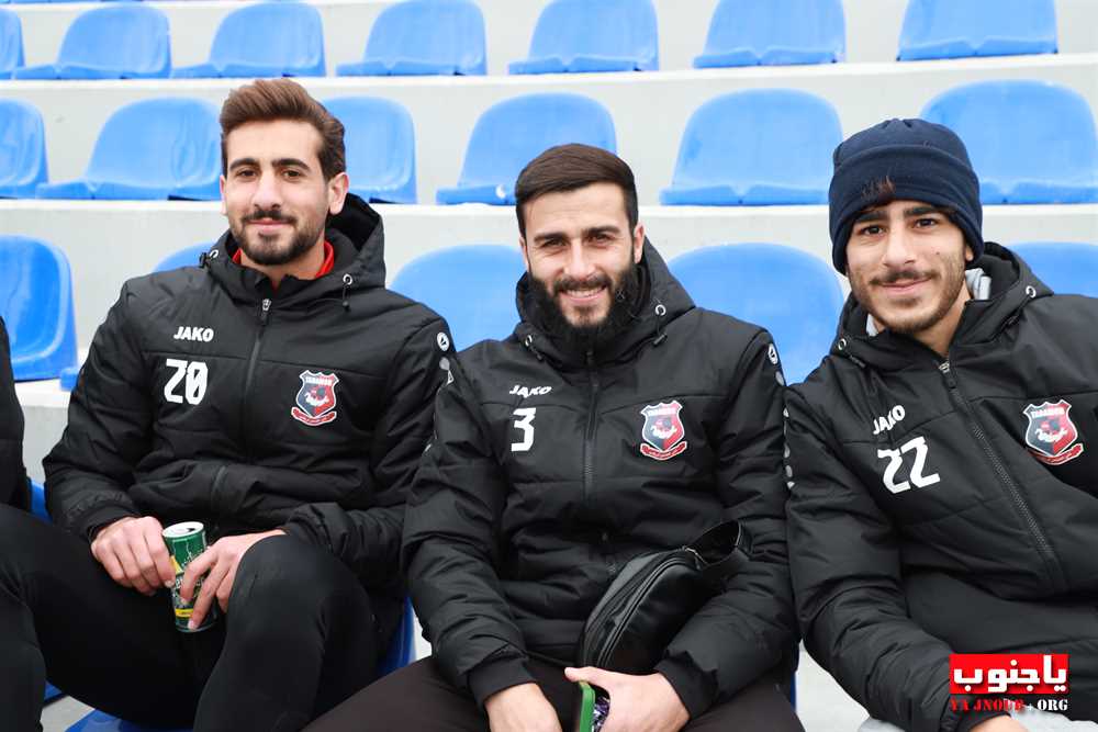 بالصور لقطات من مباراة السلام صور و النهضة عين بعال التي اقيمت على ملعب عباس ناصر في العباسية و انتهت بالتعادل ٢-٢ 