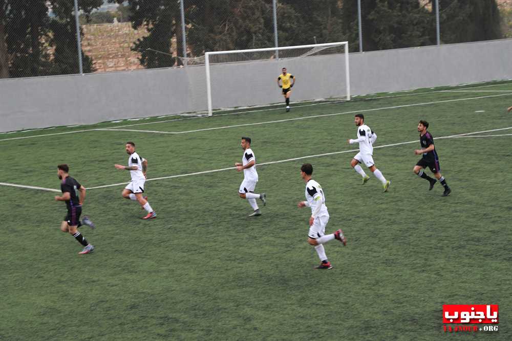 بالصور لقطات من مباراة السلام صور و النهضة عين بعال التي اقيمت على ملعب عباس ناصر في العباسية و انتهت بالتعادل ٢-٢ 