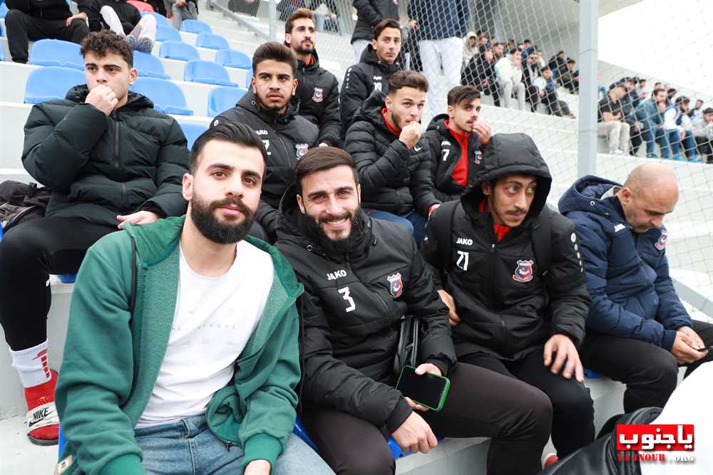 بالصور لقطات من مباراة السلام صور و النهضة عين بعال التي اقيمت على ملعب عباس ناصر في العباسية و انتهت بالتعادل ٢-٢ 
