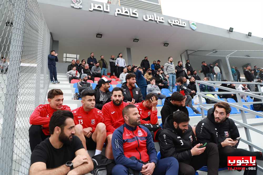 بالصور لقطات من مباراة السلام صور و النهضة عين بعال التي اقيمت على ملعب عباس ناصر في العباسية و انتهت بالتعادل ٢-٢ 