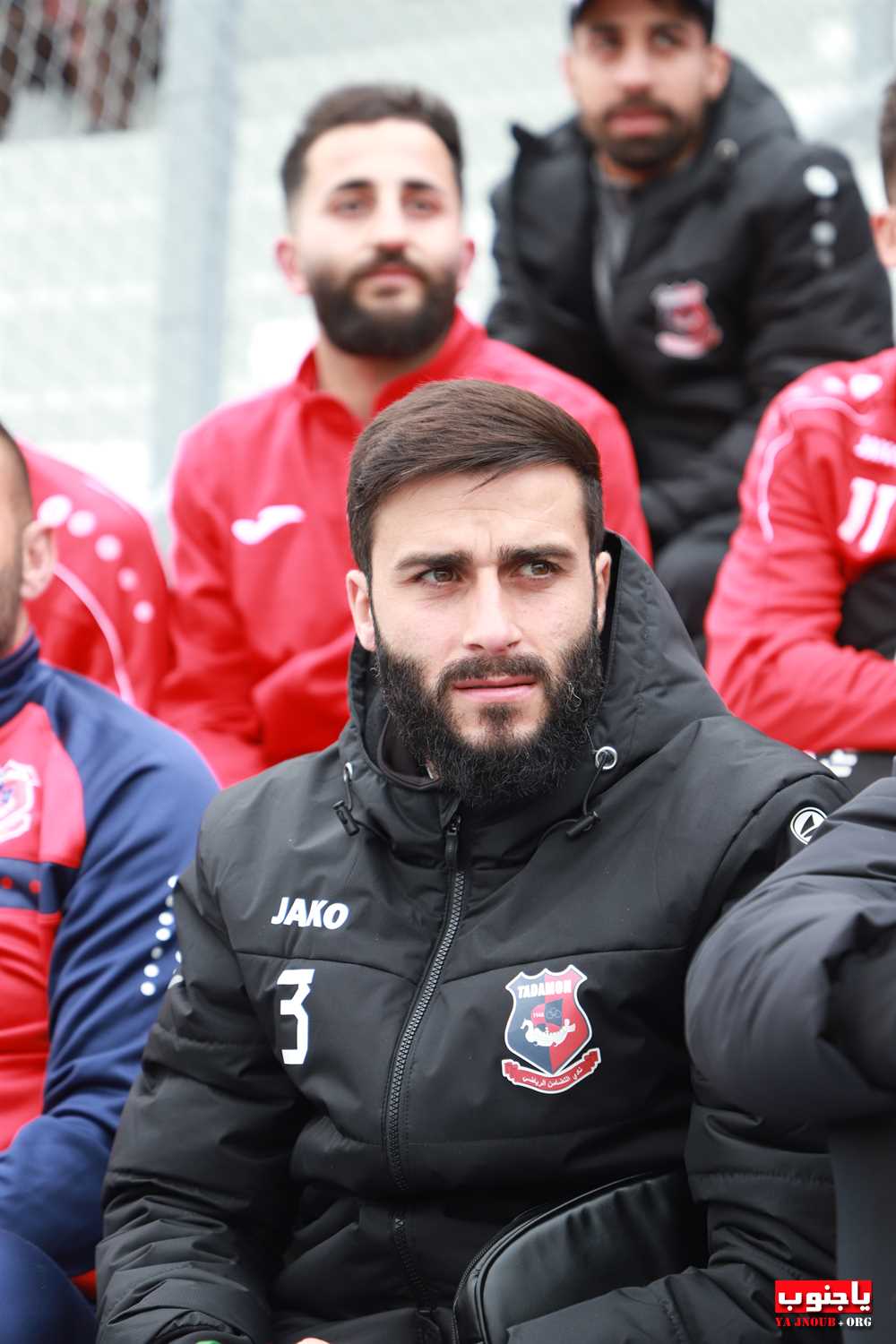 بالصور لقطات من مباراة السلام صور و النهضة عين بعال التي اقيمت على ملعب عباس ناصر في العباسية و انتهت بالتعادل ٢-٢ 