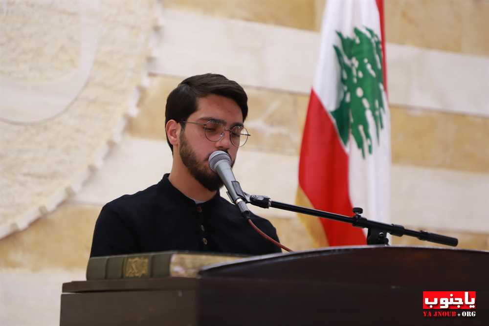 طيردبا : حفل تكريمي بمناسبة مرور اسبوع على رحيل فقيد الشباب الغالي المظلوم فؤاد محمد مغنية في حسينية السيدة زينب ع 