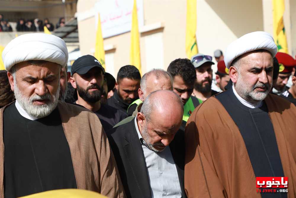 بالصور : تشييع الشهيد عباس أحمد خليل في بلدة السماعية الجنوبية 