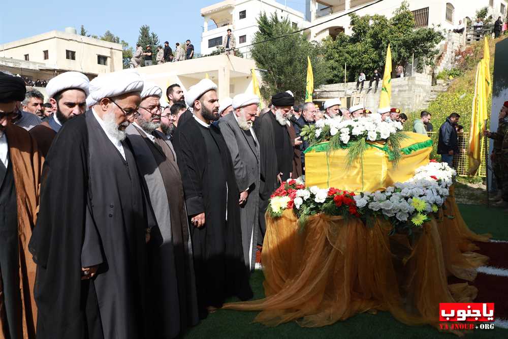 بالصور : تشييع الشهيد عباس أحمد خليل في بلدة السماعية الجنوبية 
