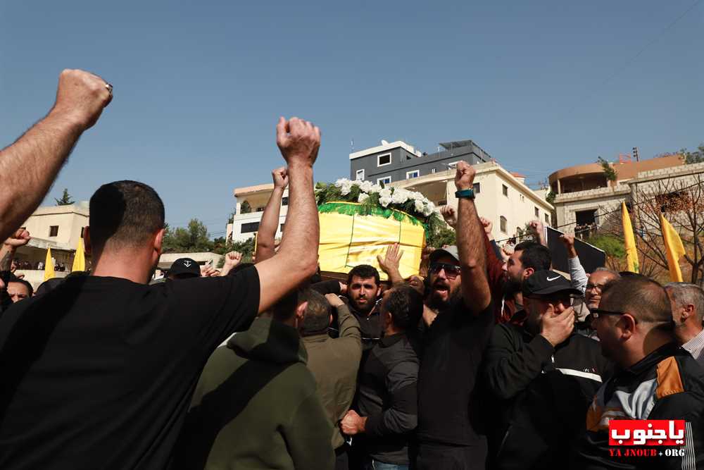 بالصور : تشييع الشهيد عباس أحمد خليل في بلدة السماعية الجنوبية 