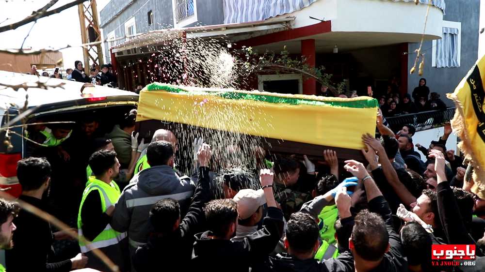 بالصور : تشييع الشهيد عباس أحمد خليل في بلدة السماعية الجنوبية