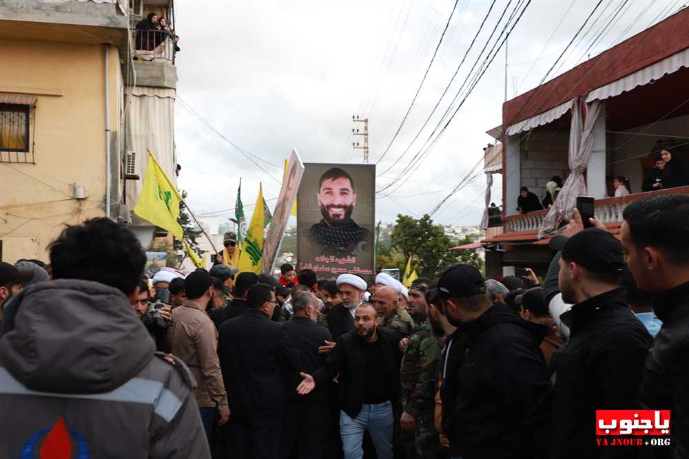 بالصور تشييع حاشد للشهيد محمد علي غبريس في بلدة طيردبا الجنوبية - الجزء الثاني 